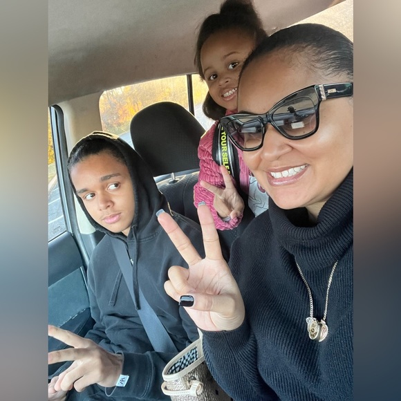 Meet your Posher, Jessica - Picture 7 of 9